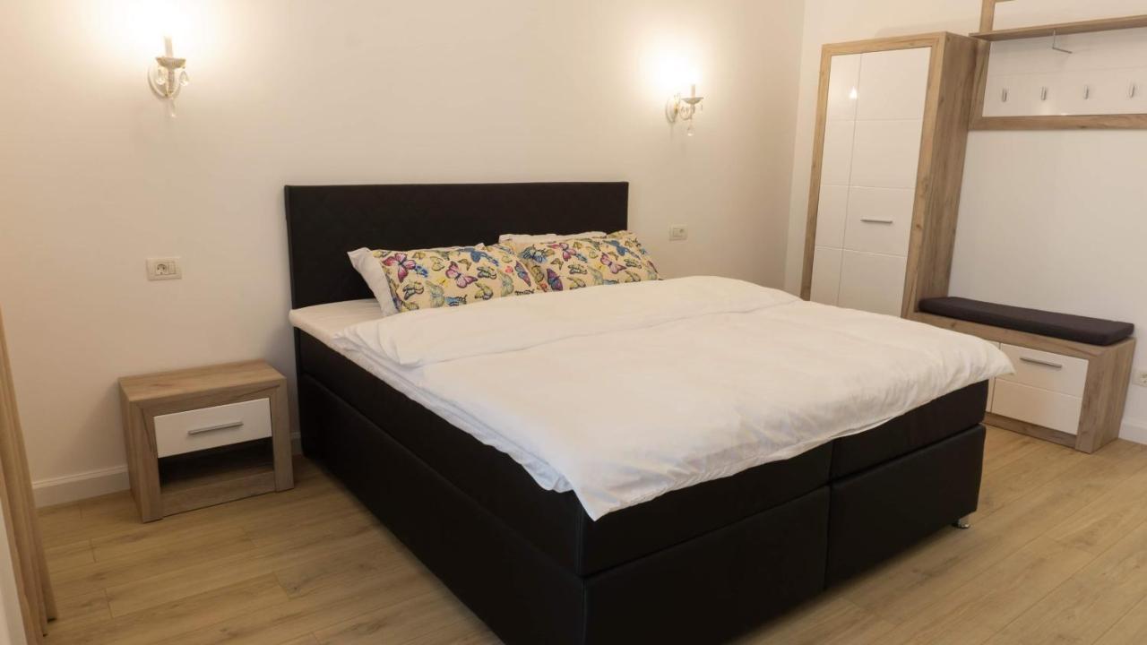 M Rooms Bucharest Luaran gambar