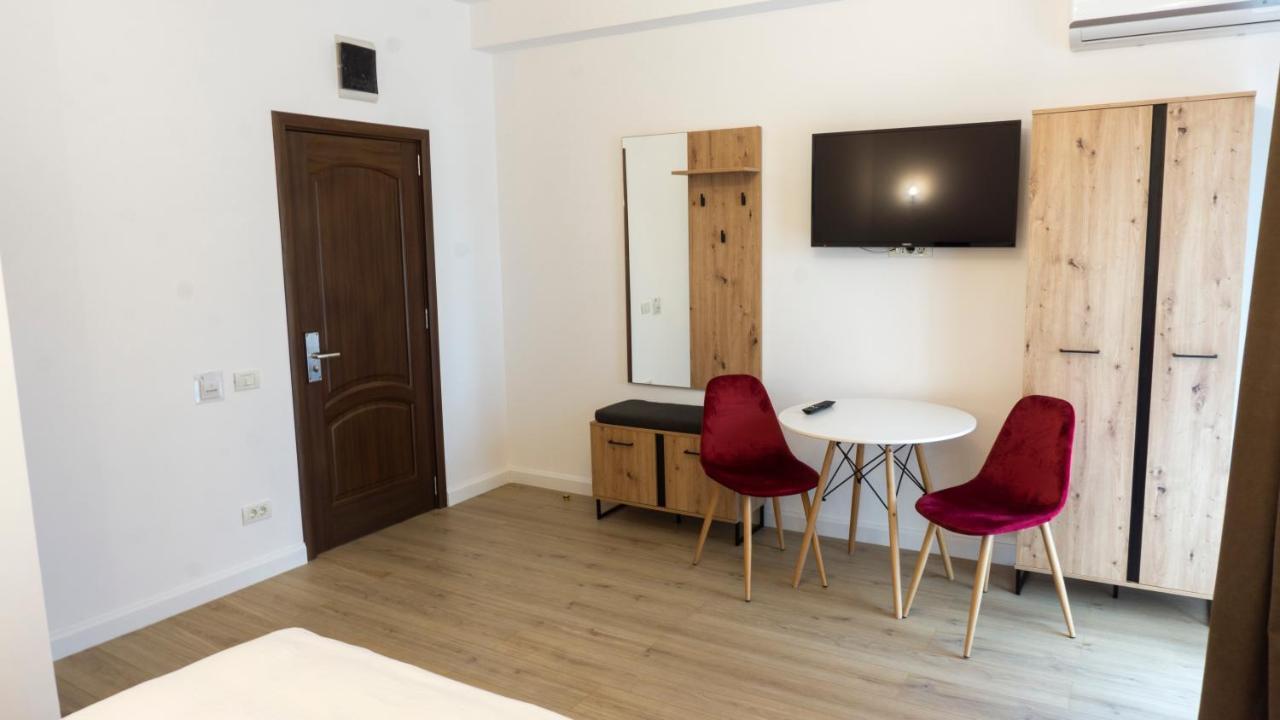 M Rooms Bucharest Luaran gambar