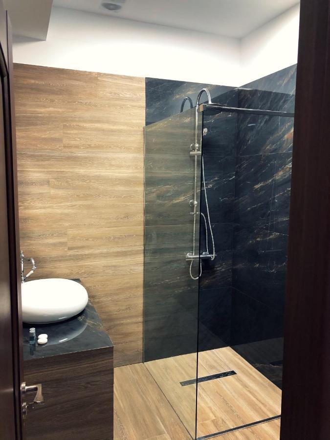 M Rooms Bucharest Luaran gambar